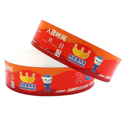 Pulseiras coloridas Tyvek Event com impressão a cores Impermeáveis ao suor Resistentes à admissão Pulseiras