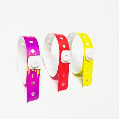 Logotipo personalizado Vinyl PVC pulseiras forma L Uma camada de PVC Pulseiras coloridas para promoção e itens de presente