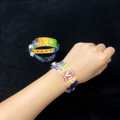 Fornecedor Grátis Pulseira Luminosa E Impermeável Logotipo Personalizado Evento Prémio Promocional Glitter Pulseira Laser Transparente PVC