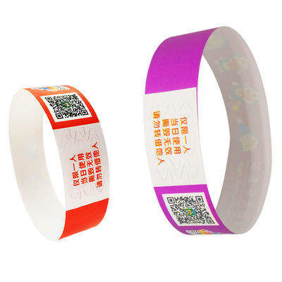 Pulseiras coloridas Tyvek Event baratas com impressão a cores Impermeável a suor Resistente a admissão Pulseiras