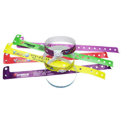 Itens de presente promocionais personalizados Logotipo Pulseiras de vinil PVC Uma camada PVC Papel colorido impermeável