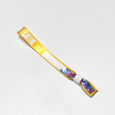 Logotipo personalizado Pulseiras de tecido de poliéster Concertos Eventos promocionais Regalo comprimento ajustável