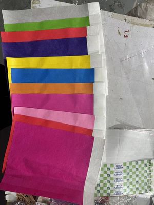 Evento Braceletes Tyvek personalizados Código de barras Numerado Impermeável Piscina Partida Identificação Entrada Admissão Pulseiras de papel