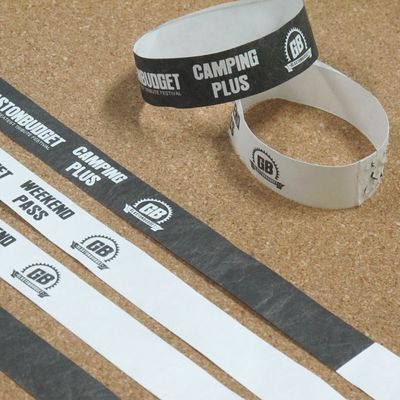Fabricante Pulseiras de papel VIP personalizadas Impermeáveis Numeração sequencial Tyvek Pulseiras de papel Para evento de festival
