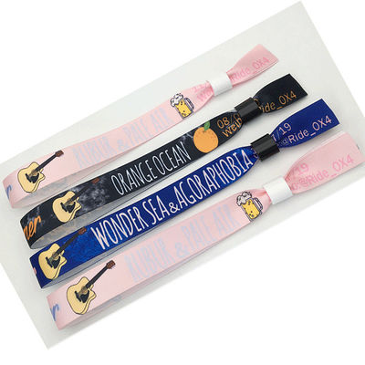 Pulseiras de tecido tecido ajustáveis descartáveis OEM aceito de um lado ou de dois lados Impresso ideal para promoção de eventos