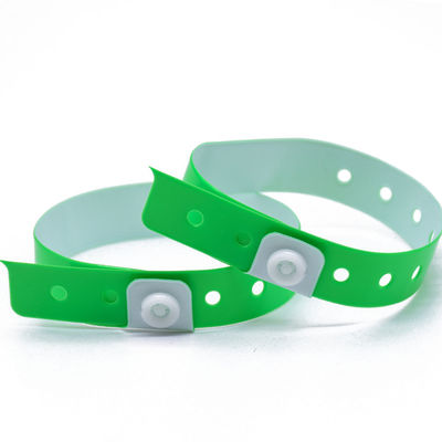 Logotipo personalizado Vinil PVC pulseiras de entretenimento em forma de L para conferências