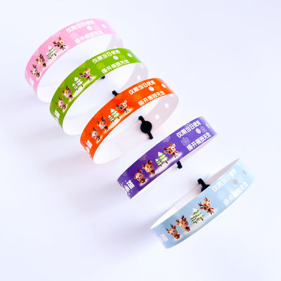 Impermeável Custom Logotipo de cores completas Pulseira de plástico para eventos Serviço personalizado