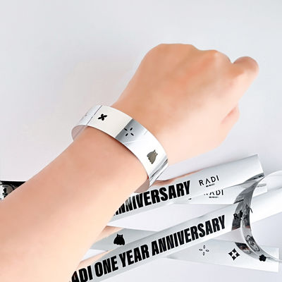 Pulseiras holográficas personalizadas com logotipo brilhante perfeitas para festas/eventos